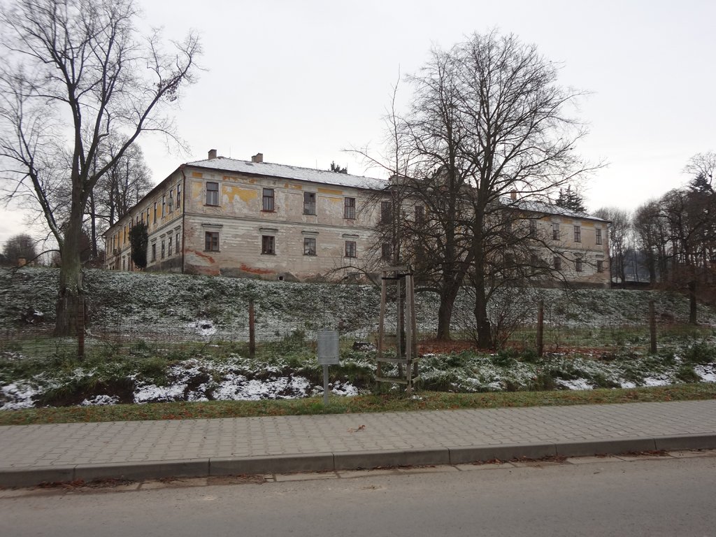 biskupice_zamek_7.2_f